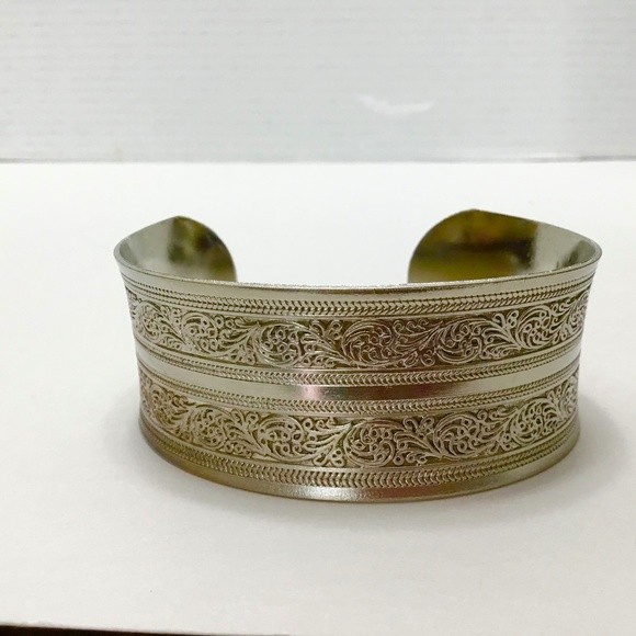 Bohemian bracelet Adjustable wide silver metal wrist Cuff - Picture 1 of 7